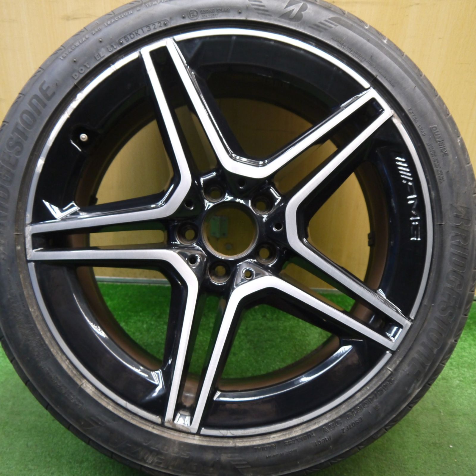 1本価格！22年☆ベンツ CLSクラス C257 純正 AMG 245/40R19 