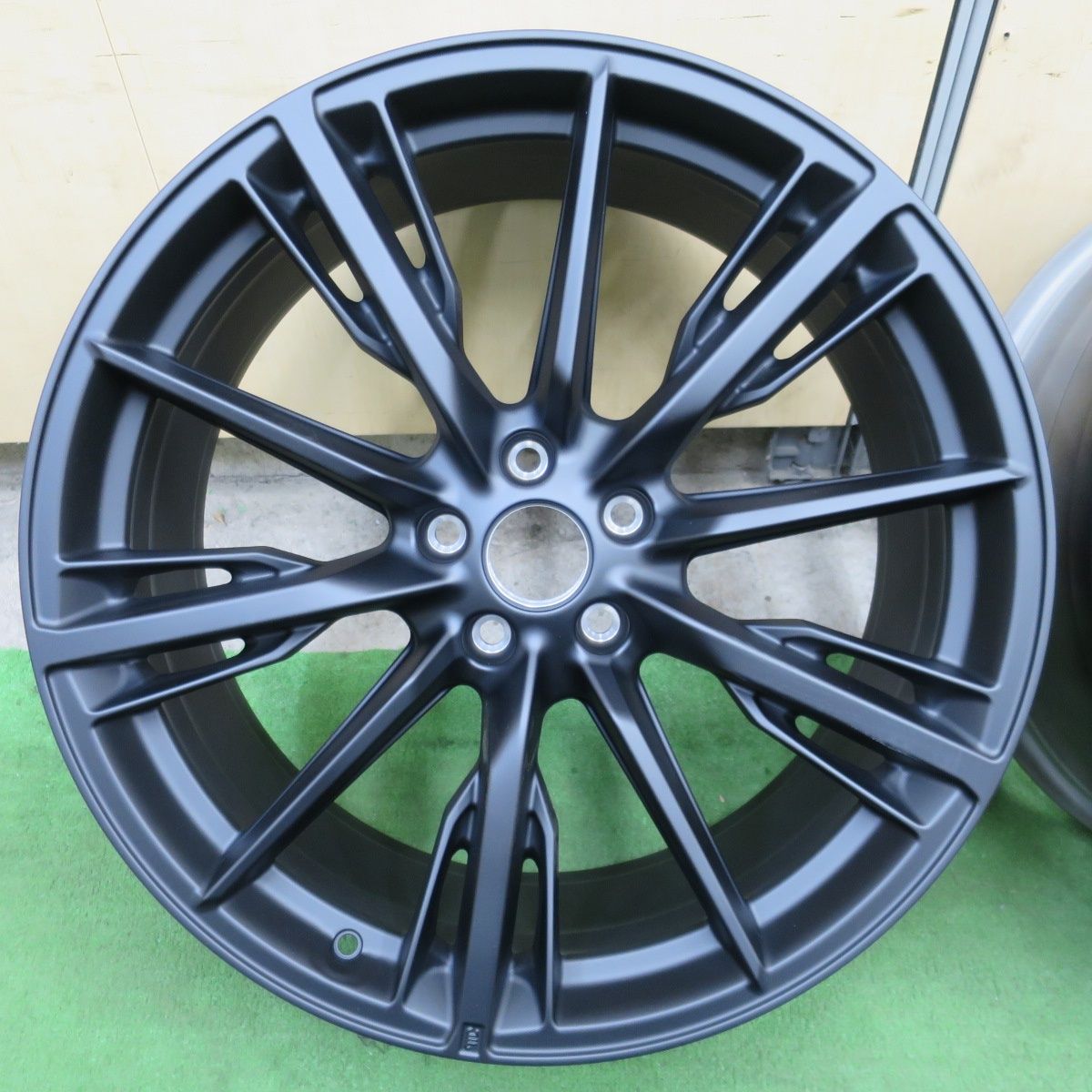 送料無料] 未使用☆トヨタ クラウン スポーツ RS PHEV 純正 ホイール