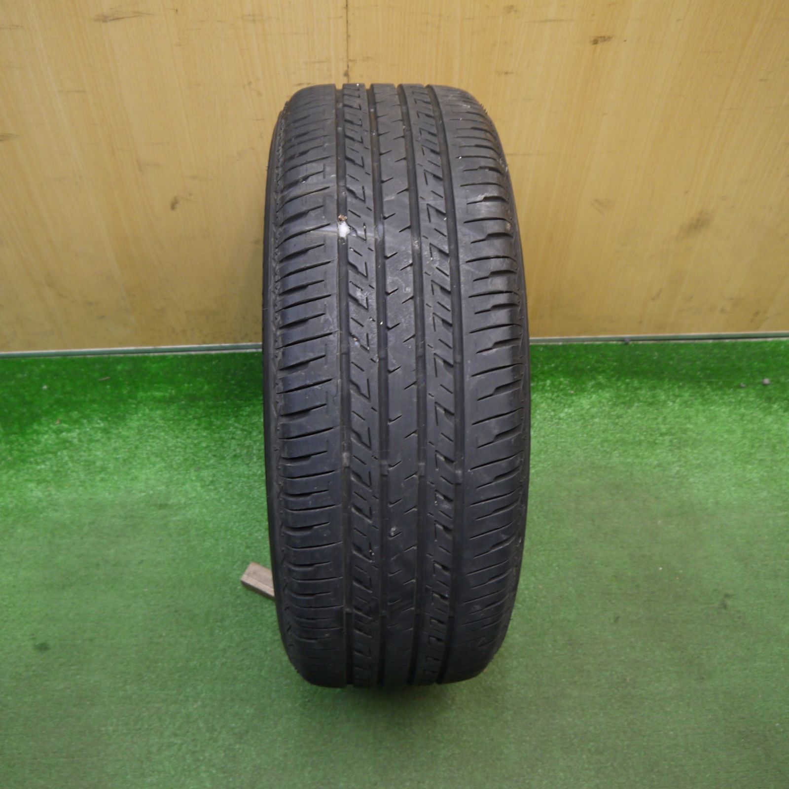 YOKOHAMA 205/55R16 タイヤ　gr86 新車外し　セット購入要 YOKOHAMA 205/55R16 タイヤ gr86 新車外し セット購入要 YOKOHAMA 205