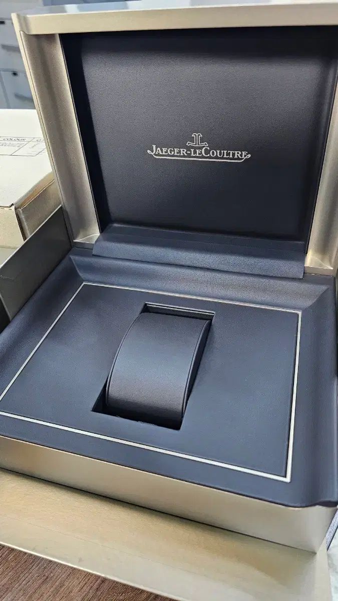  JAEGERLECOULTRE ジャガールクルト 正規品 ボックス ベージュ系 自動巻き時計 腕時計(アナログ)