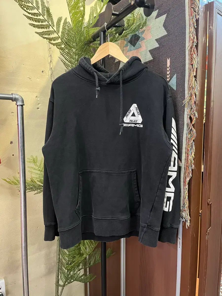 PALACE X AMG フードTシャツ #csz495