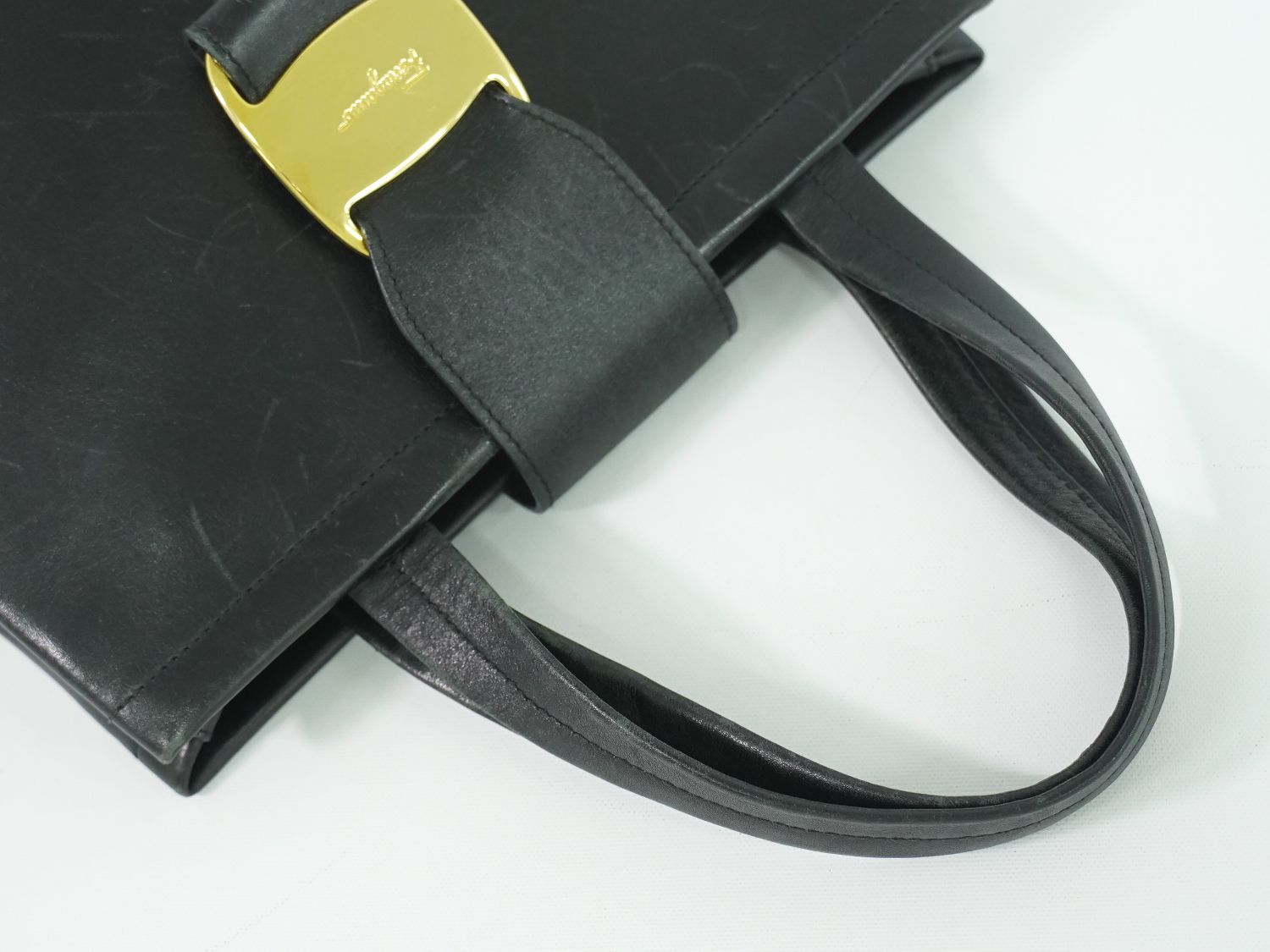 本物 サルヴァトーレ フェラガモ Salvatore Ferragamo ヴァラ