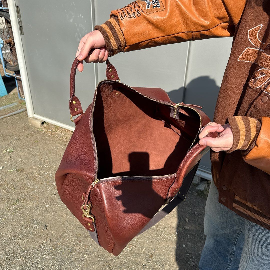 本革ボストンバッグ ダークブラウン リネア ヴァスカ ボックス 真鍮