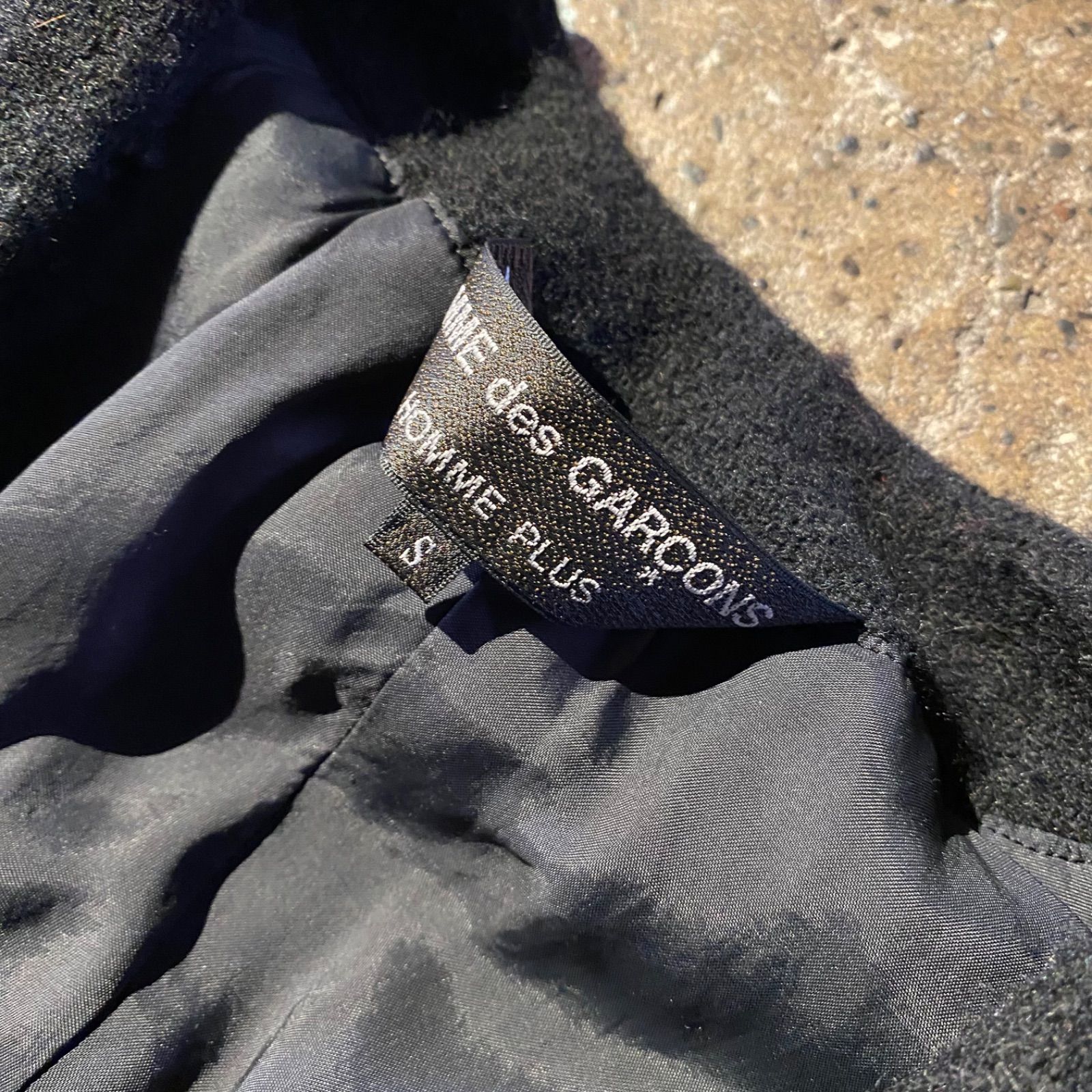 COMME des GARCONS HOMME PLUS 23aw BIG SHOULDER CAPE ウール縮絨 S