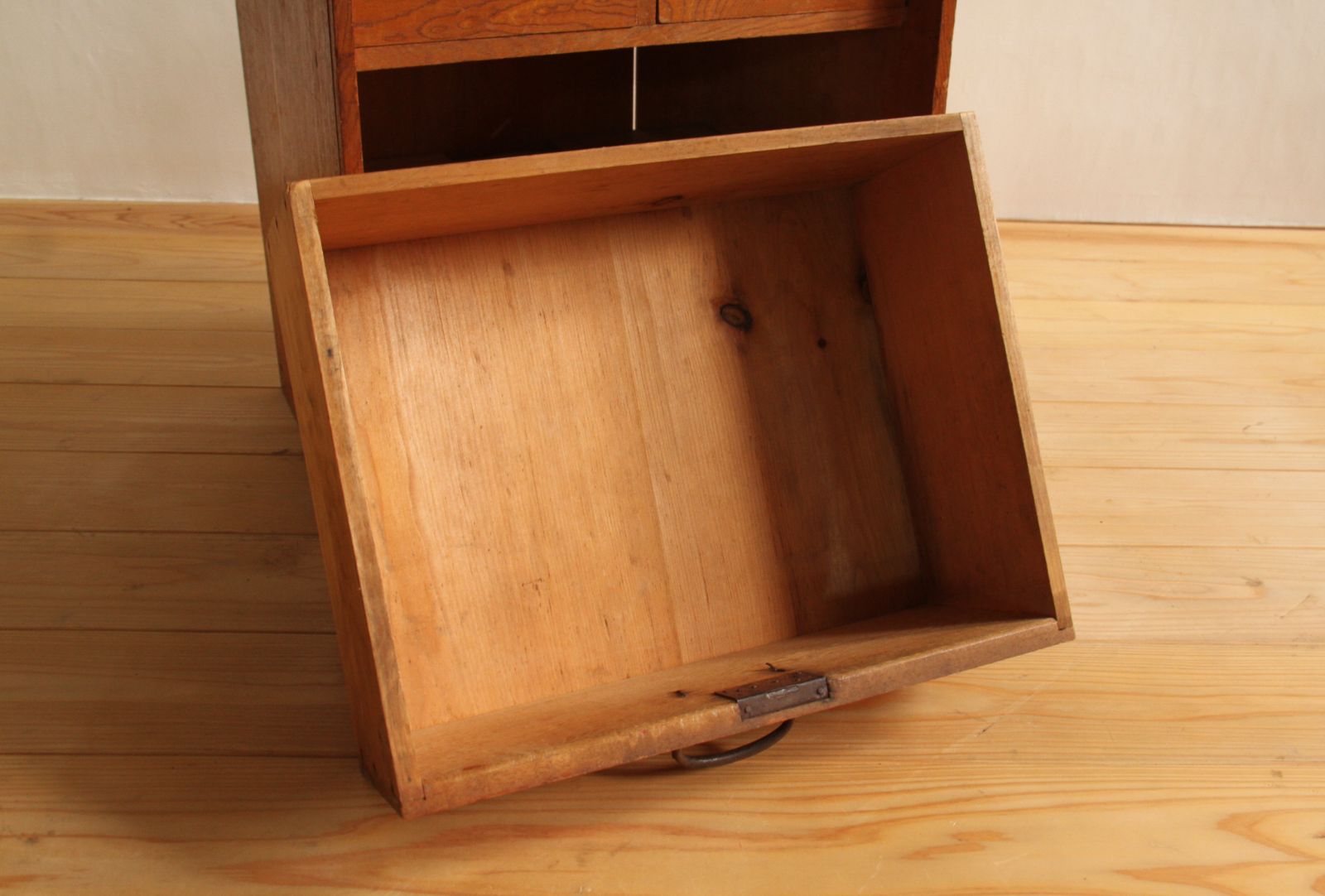 小ぶり 収納棚 引き出し 古道具 古家具 和家具 ビンテージ