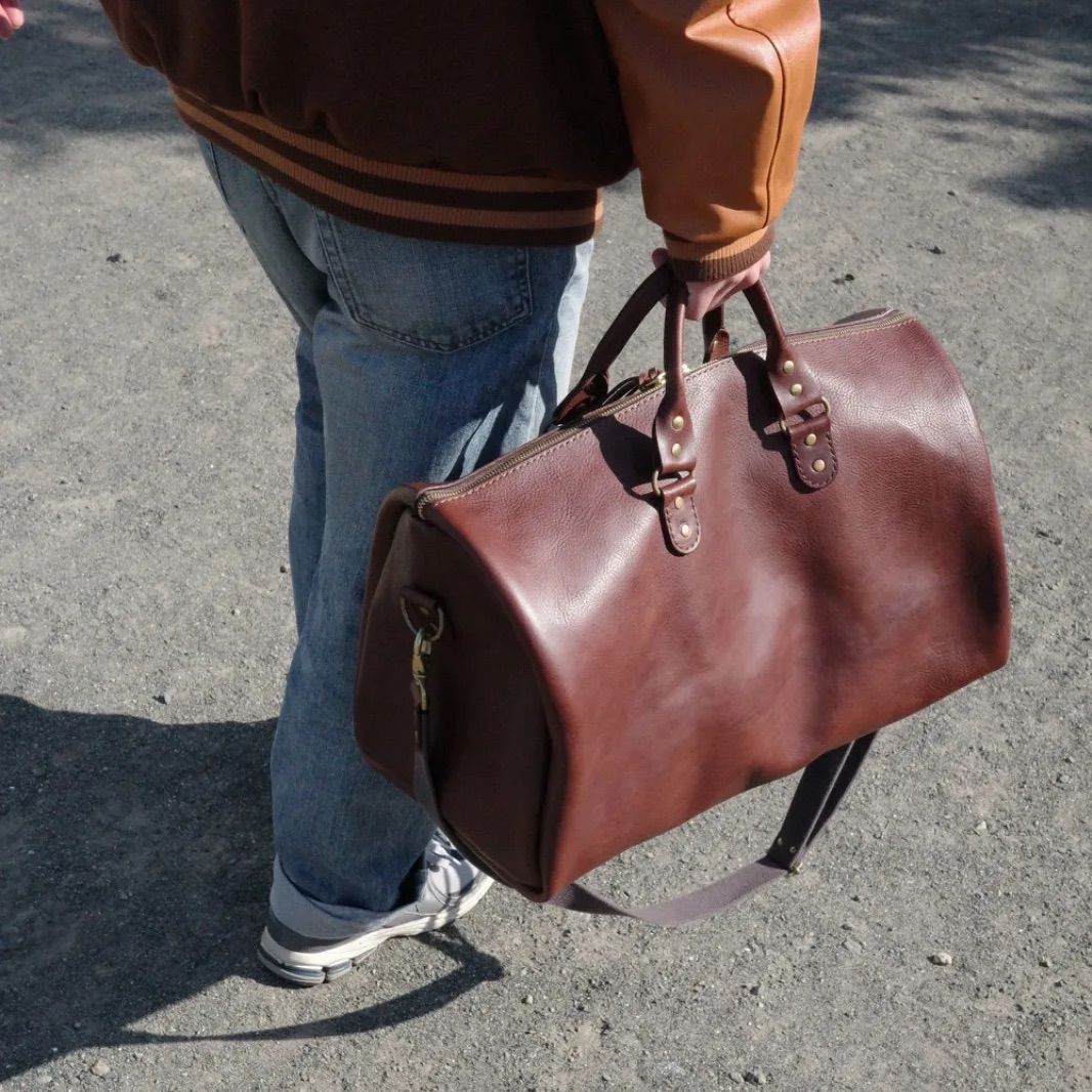 本革ボストンバッグ ダークブラウン リネア ヴァスカ ボックス 真鍮