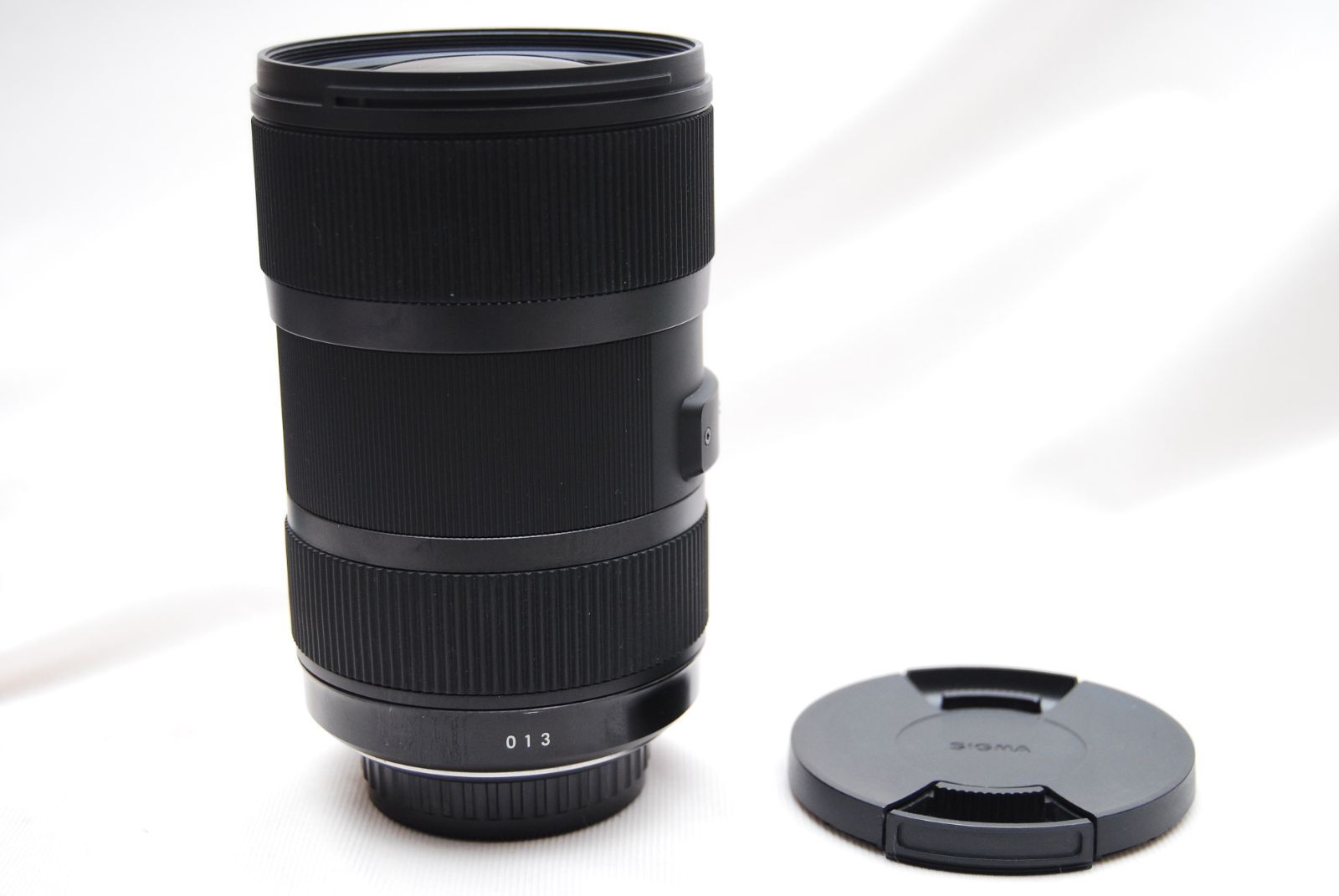 SIGMA | 18-35mm f1.8 APS-C⁄Super35 0 SIGMA 18-35 F1.8DC