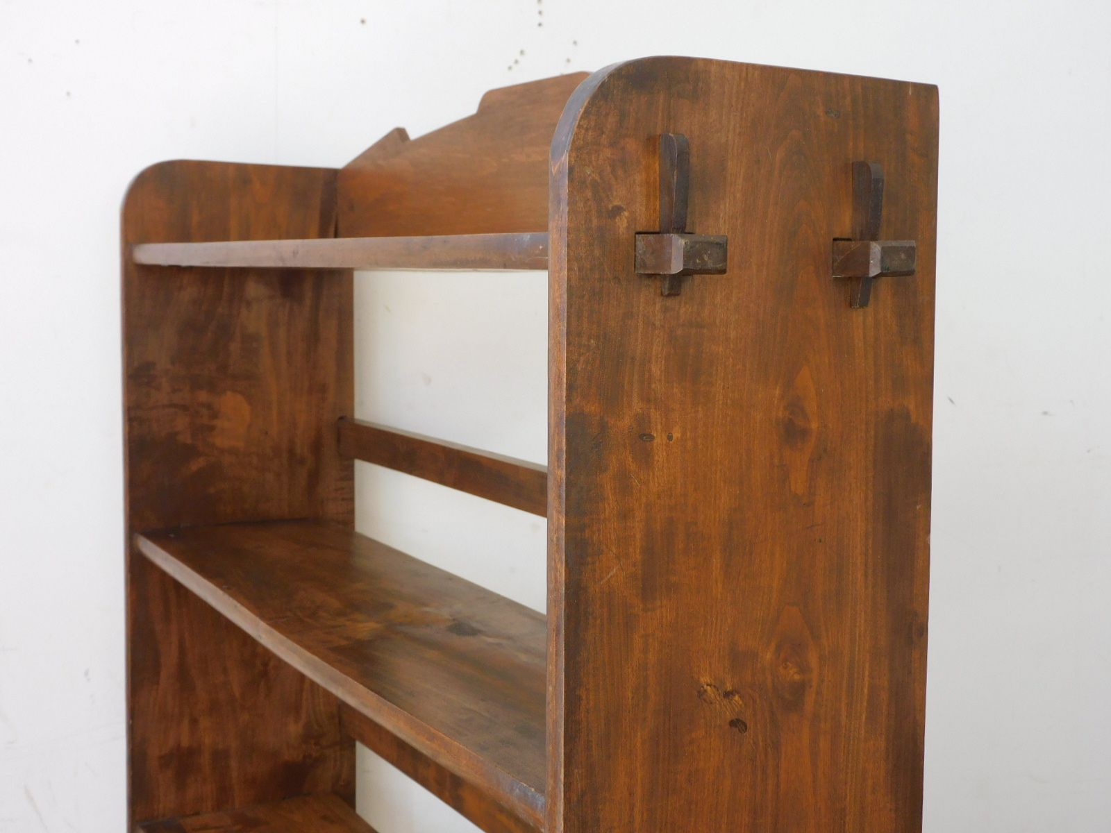 ふるい木味 楔留めの陳列棚 HK-a-05931 / 無垢材 オープンラック