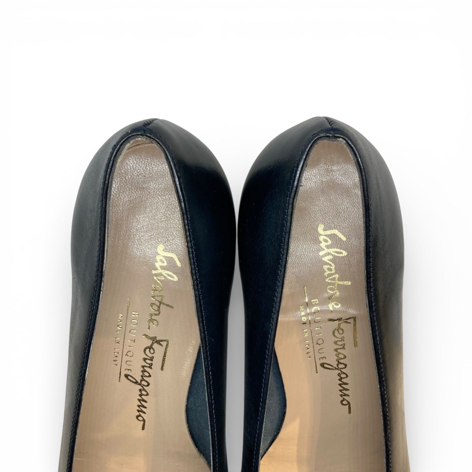 Salvatore Ferragamo サルヴァトーレ フェラガモ ヴァラ リボン