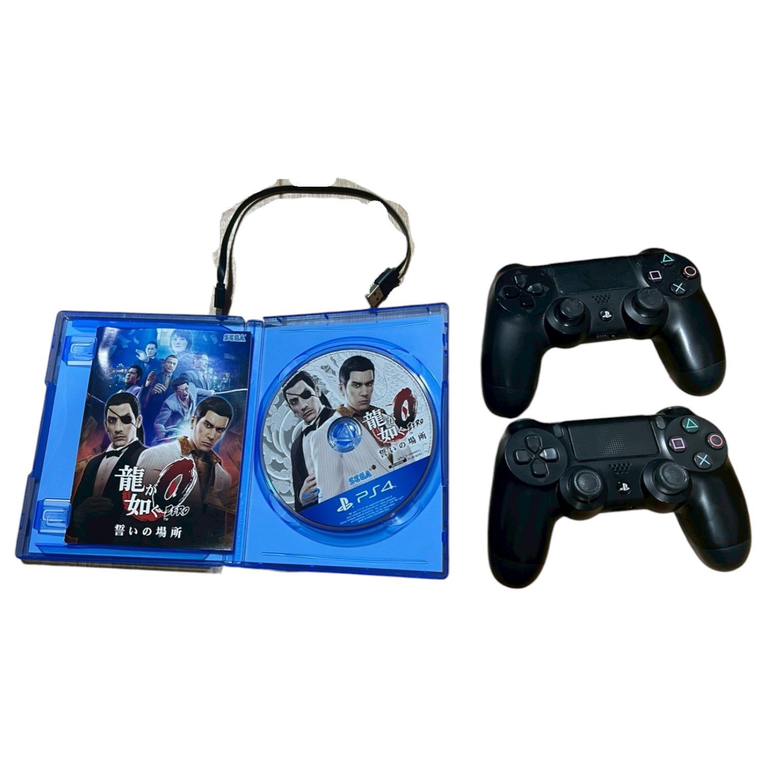 ps4 プレステ4本体 コントローラー2個付き デュアルコントローラーの通販