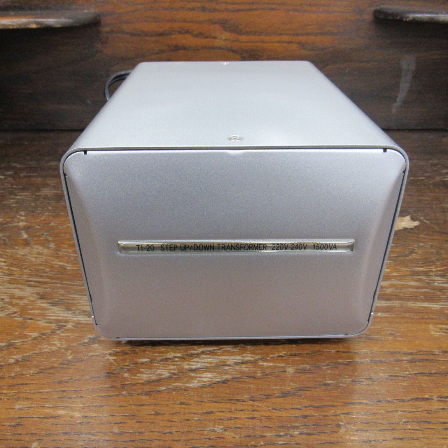 カシムラ 変圧器 TI-20 ステップアップダウントランスフォーマー