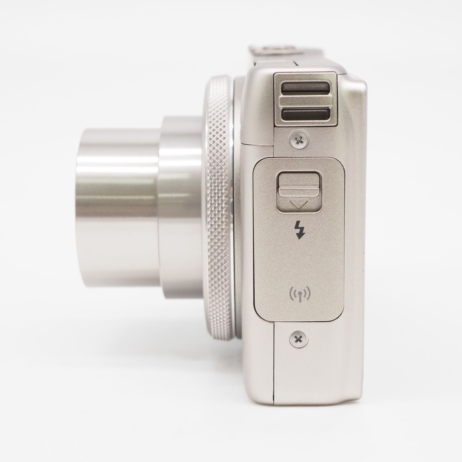 ストラップ付き！□極上品□ CANON PowerShot S120 シルバー 商品の