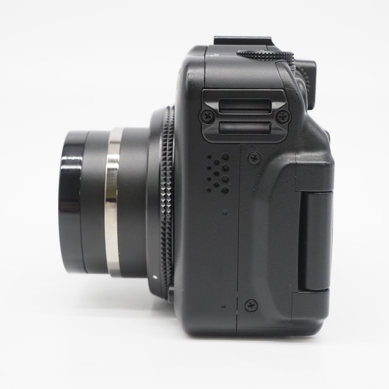 画面に黄変、ファインダーに擦れがありますが□美品□ CANON PowerShot