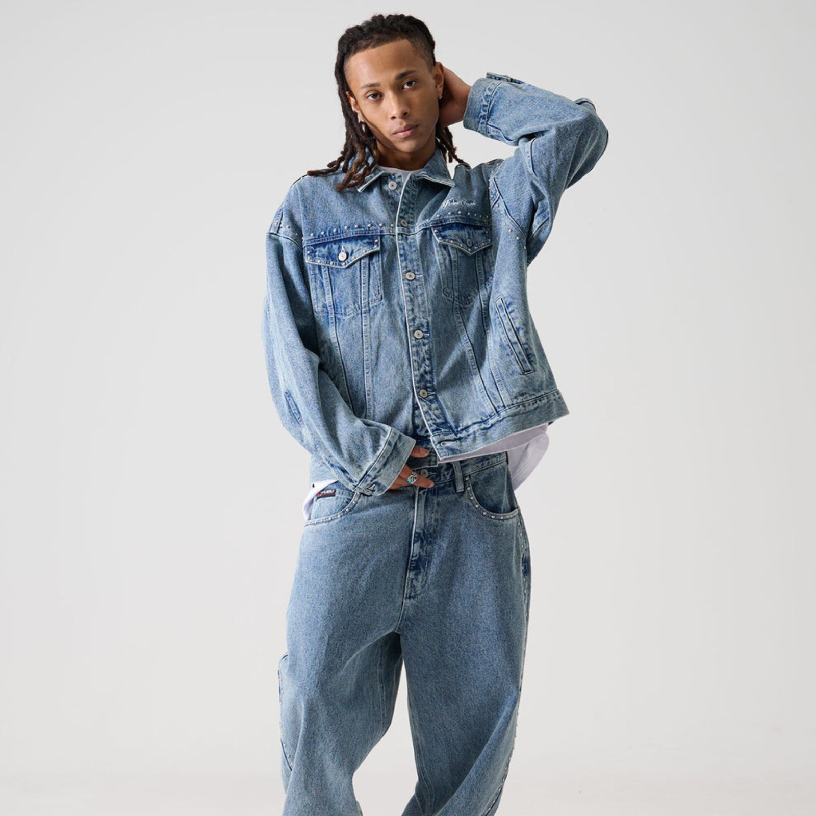 新作】【FUBU／フブ・STUDS DENIM JACKET（サックス）】ストリート