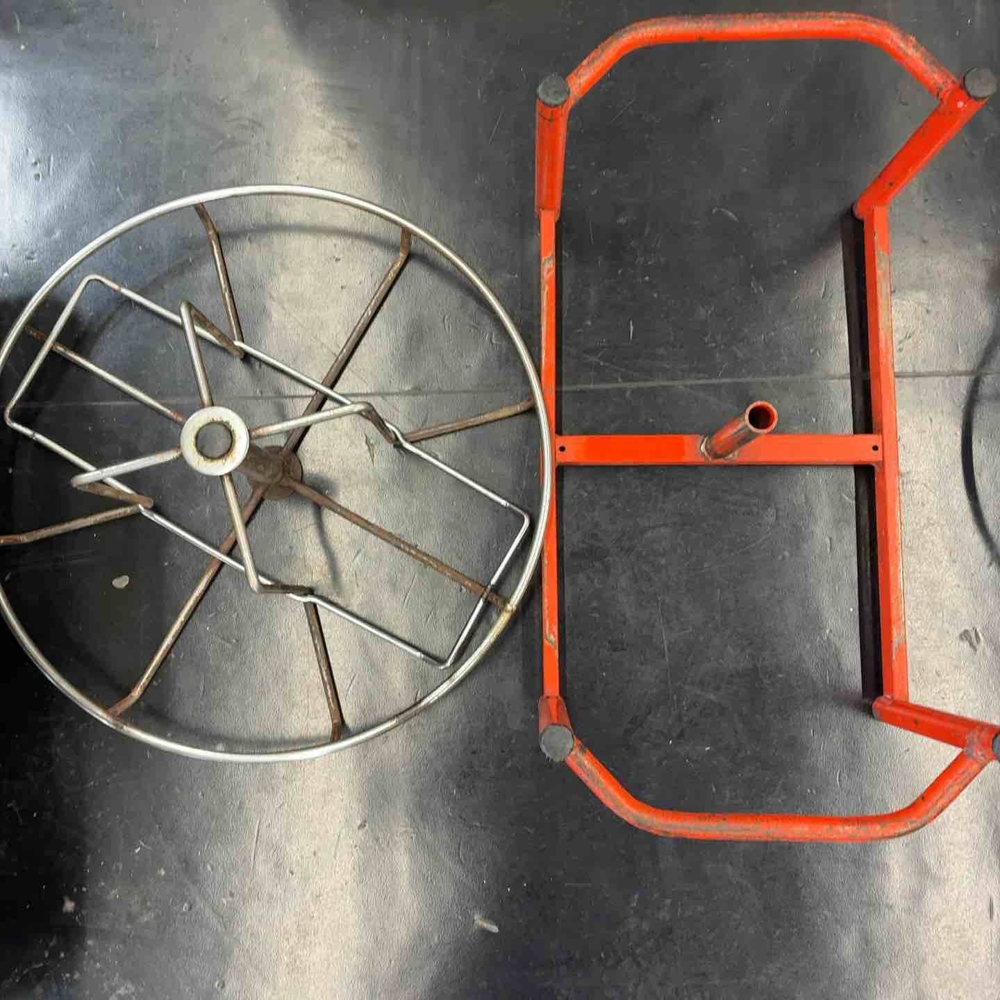 【中古】【動作OK】【店頭引取限定】　電線リール　ミノル工業　Ｅ－９１２２　本体のみ 中古品】 ミノル工業 電線リール E-9122 2個セット 【藤沢店】 - メルカリ