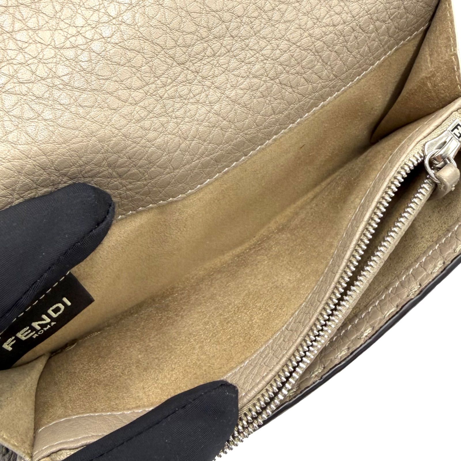 フェンディ FENDI セレリア ピーカブー 三つ折り財布 お札入れ 男女