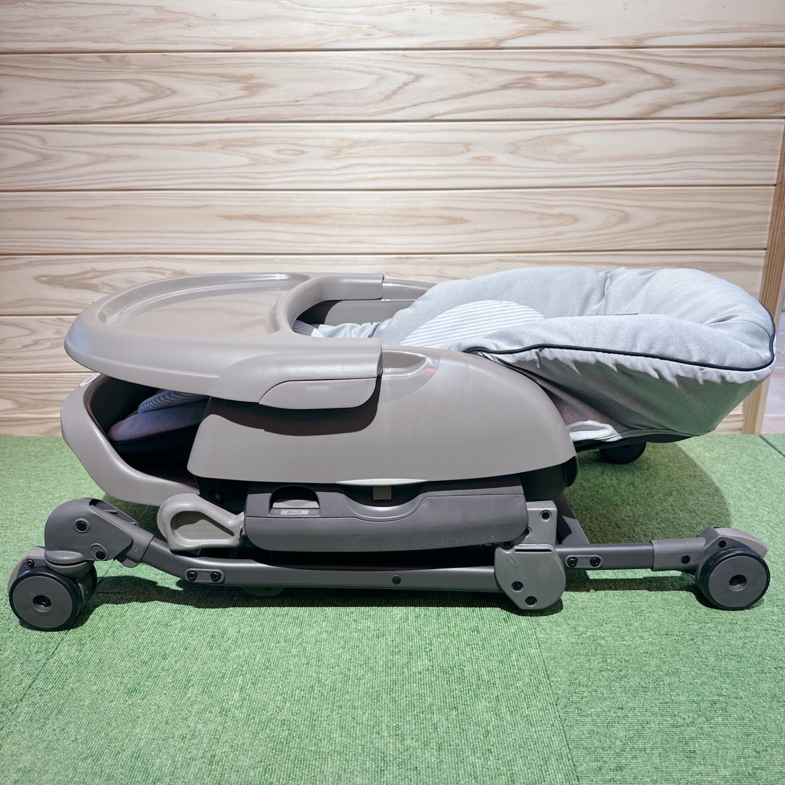 極美品☆ Combi コンビ ハイローチェア ネムリラ アカチャンホンポ限定