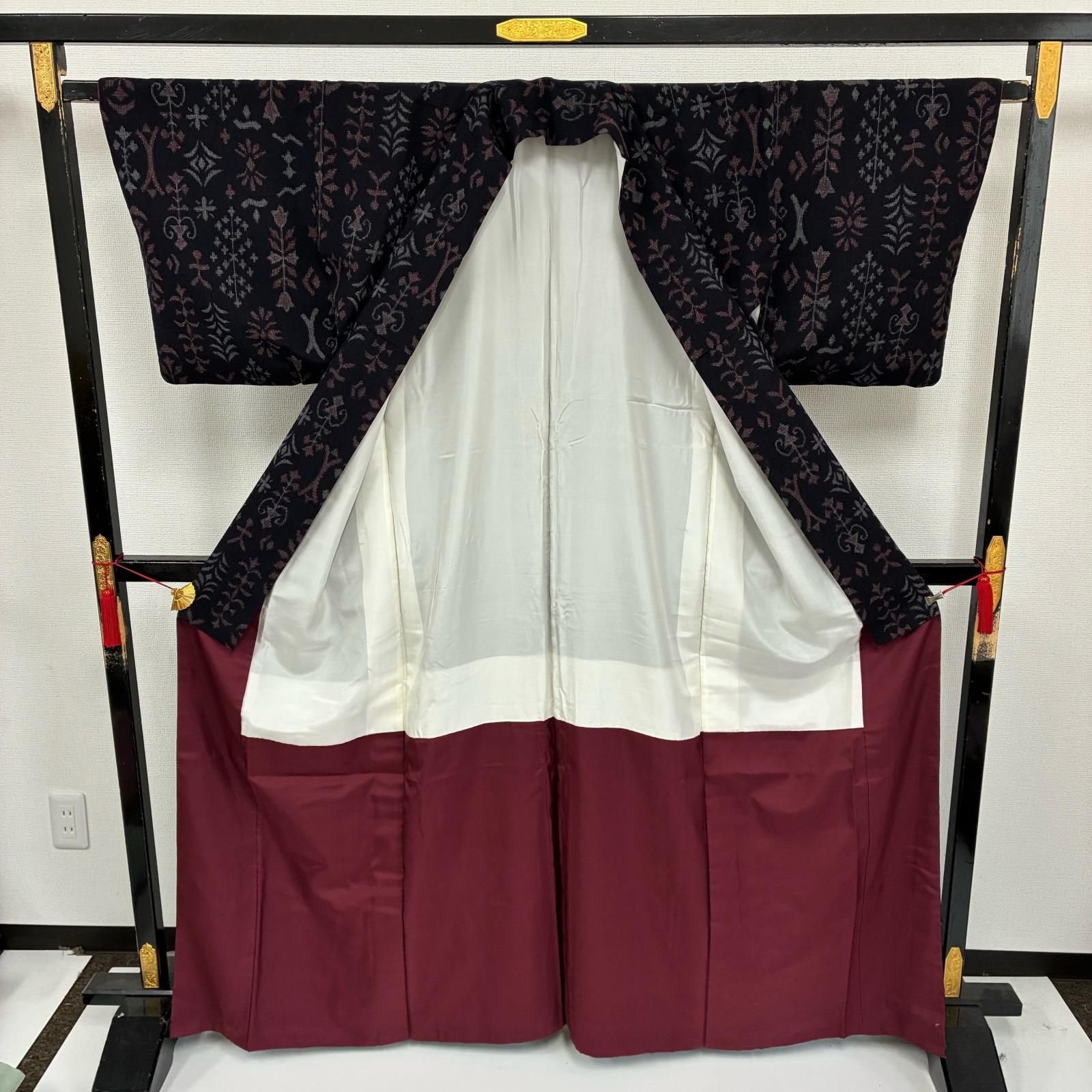 お召し 正絹 飛び柄 黒地 袷 着物 MK-4064 - メルカリ