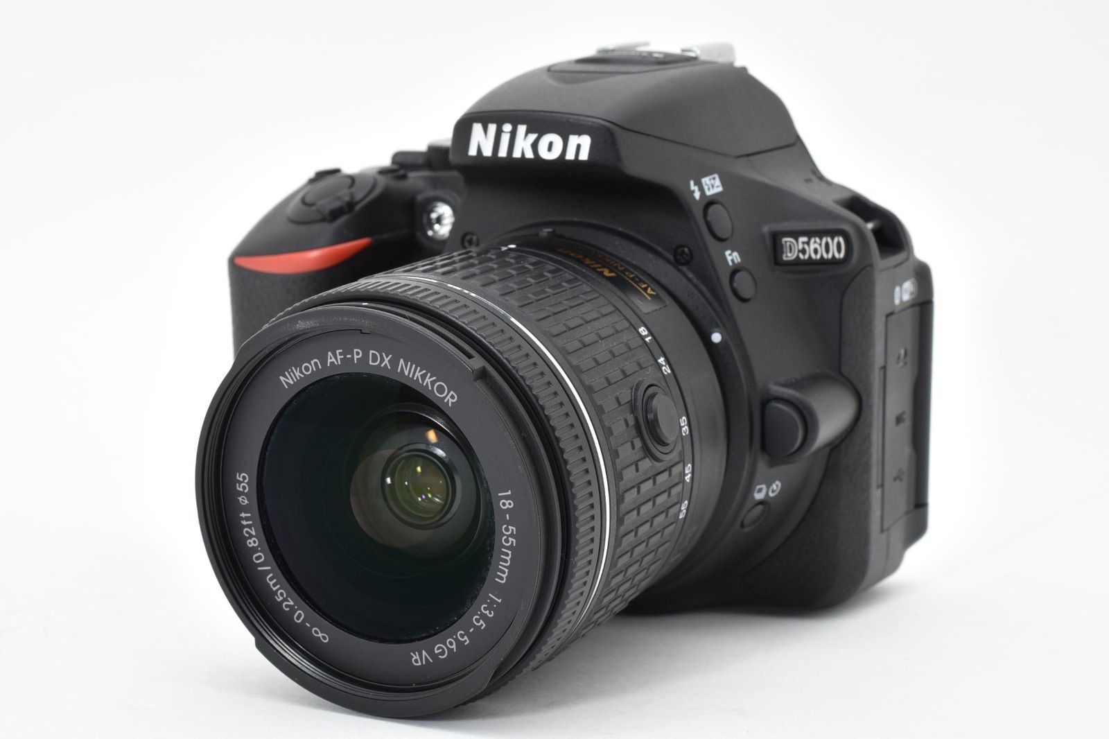 美品】 ニコン Nikon D5600 AF-P NIKKOR 18-55mm DX VR レンズキット