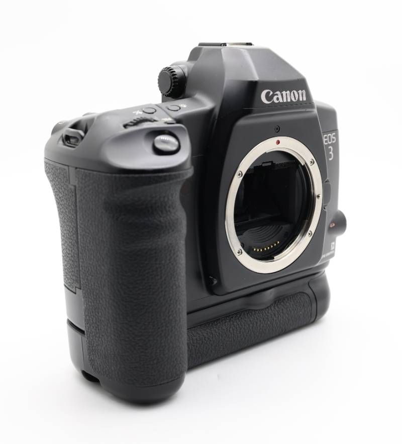 □完動品 Canon EOS-3 ボディ 一眼レフカメラ ワケアリ - メルカリ