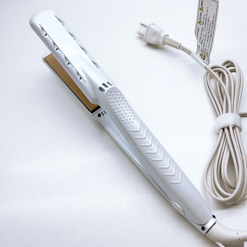 最新モデル⭐️新品未使用》 KINUJO 絹女 ストレート アイロン