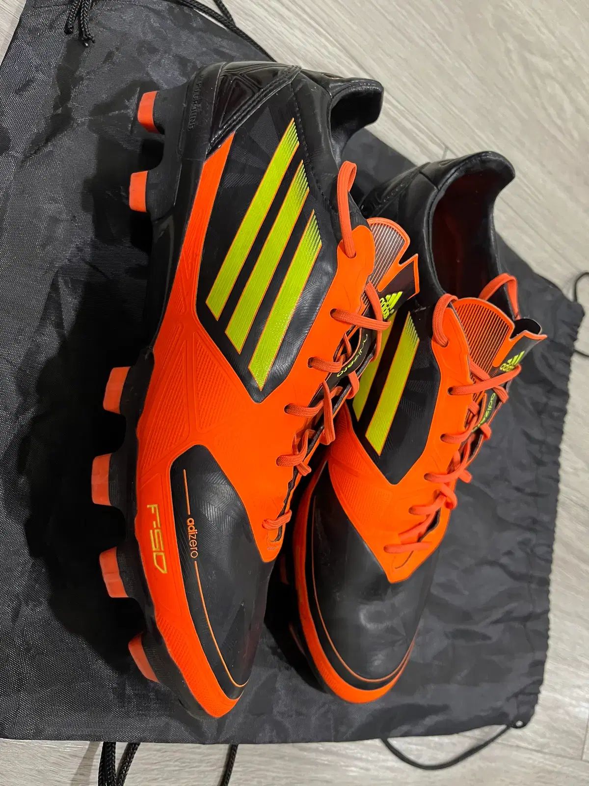 高品質 アディダス F50 アディゼロ TRX HG 260 サッカーシューズ