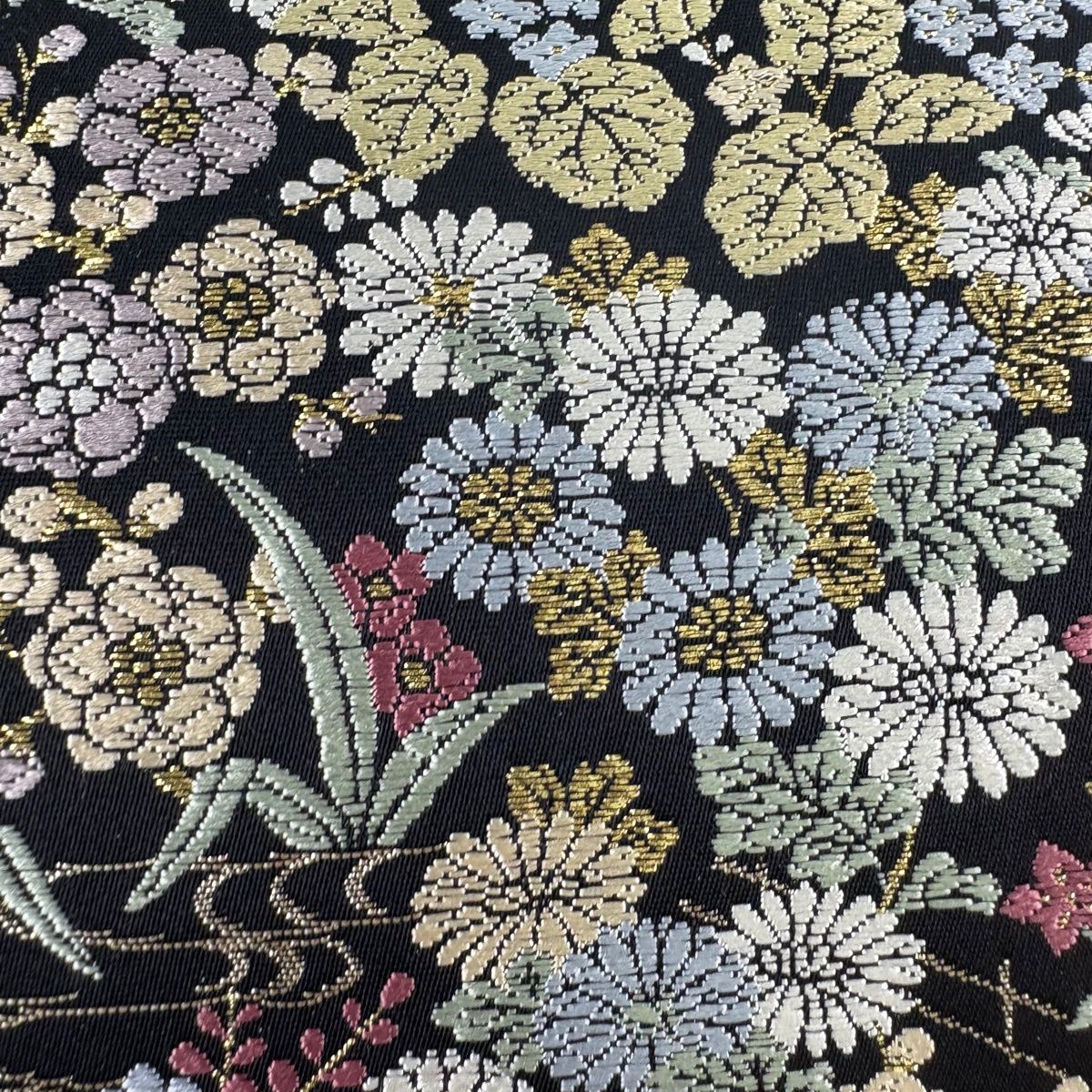 袋帯 秀品 草花 流水 箔 金糸 黒 六通 正絹 【中古】 - メルカリ