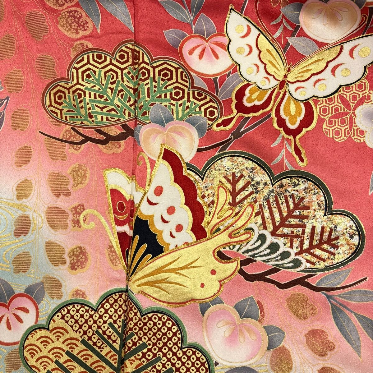 振袖 身丈158.5cm 裄丈62cm S 袷 蝶 笠松 金糸 金彩 ピンク 正絹 秀品