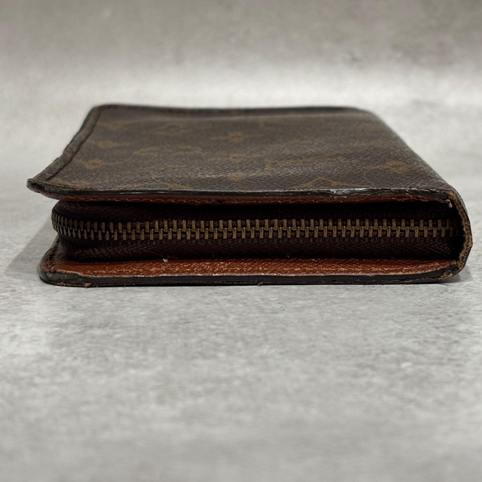 Louis Vuitton ルイヴィトン モノグラム ポルトモネジップ ラウンド