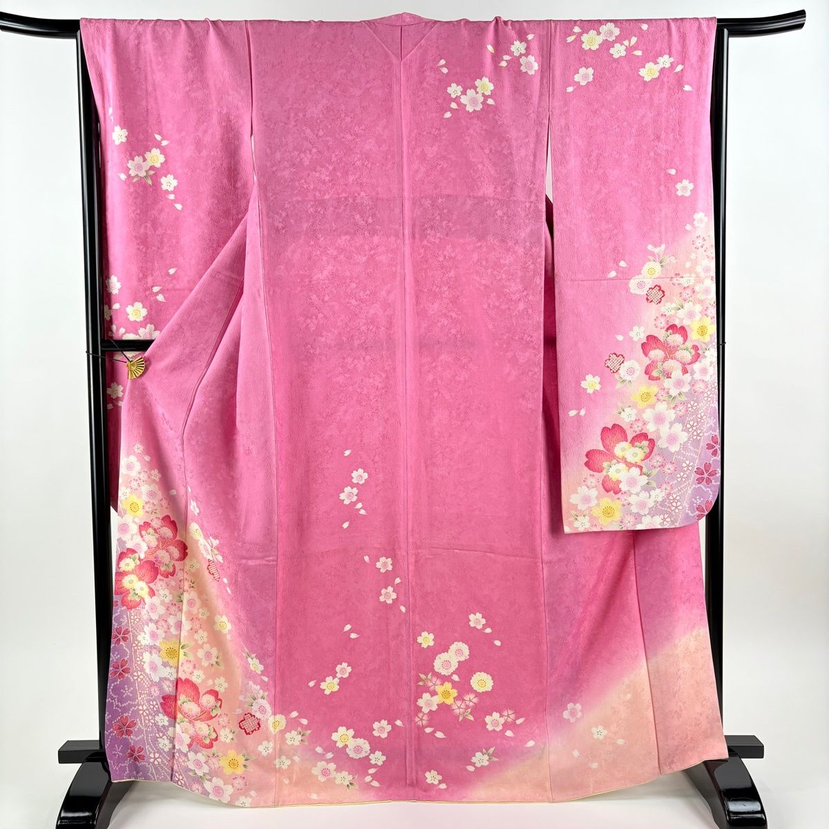 美品】 振袖 身丈167.5cm 裄丈66cm M 袷 桜 疋田柄 金彩 ぼかし ピンク