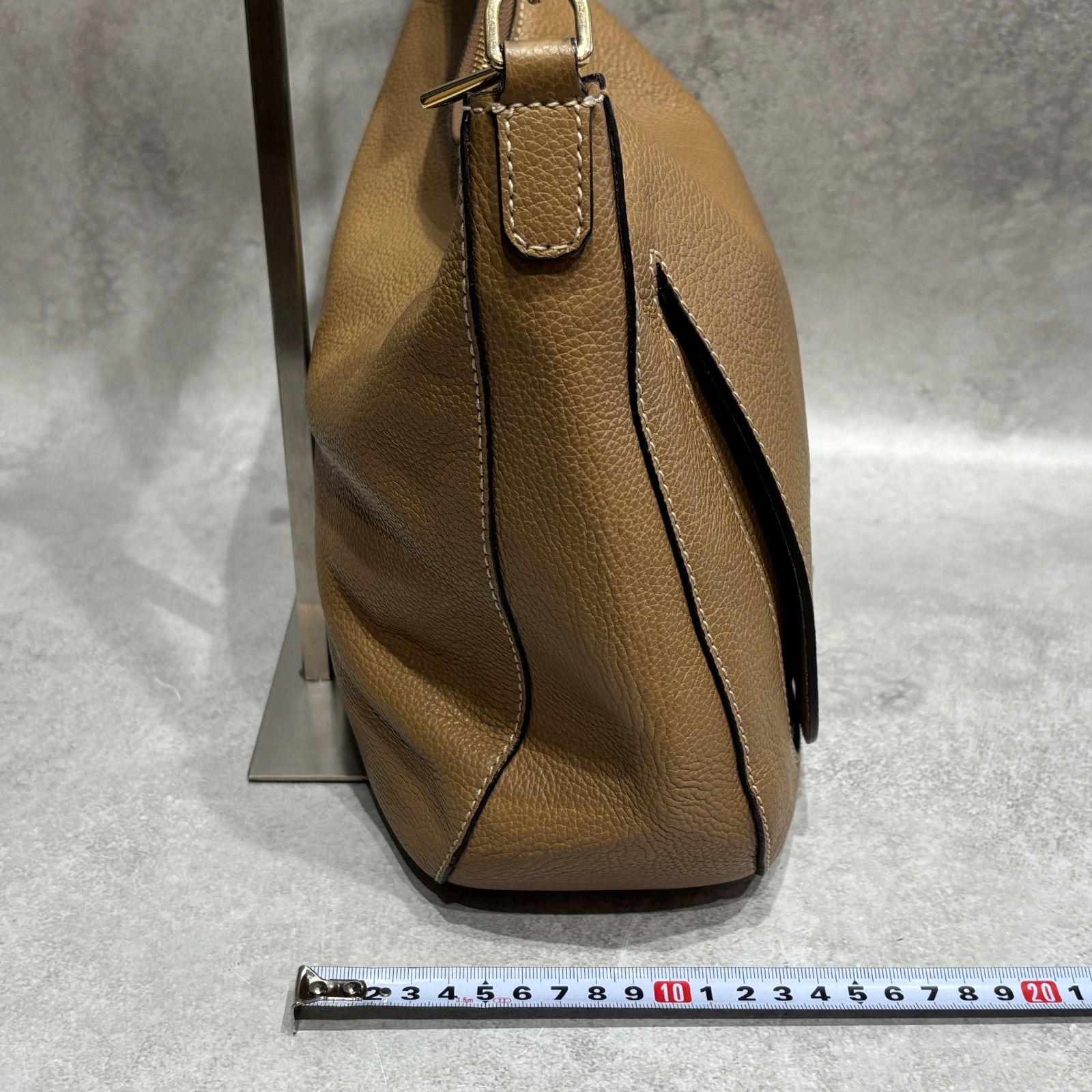 FURLA フルラ レザー ショルダーバッグ ワンショルダー 肩掛け