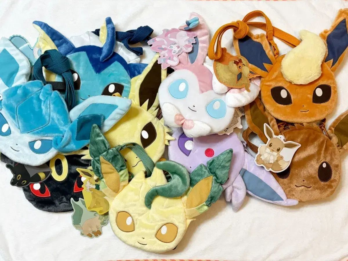 ポケモンセンター正規品)(新品)イーブイ'ズ FACE クロスバック 9種