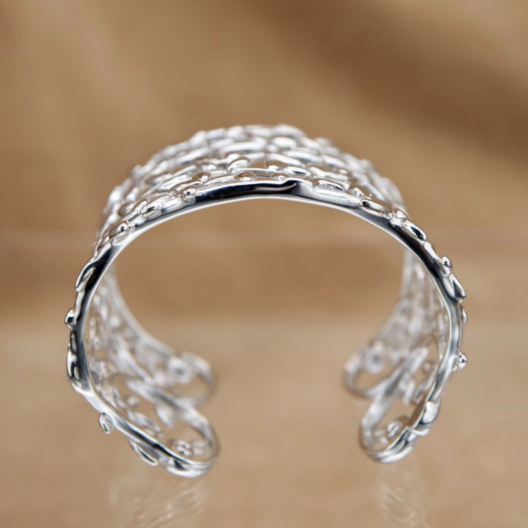 Tiffany&Co. Olive Leaf Bangle ティファニー オリーブ リーフ