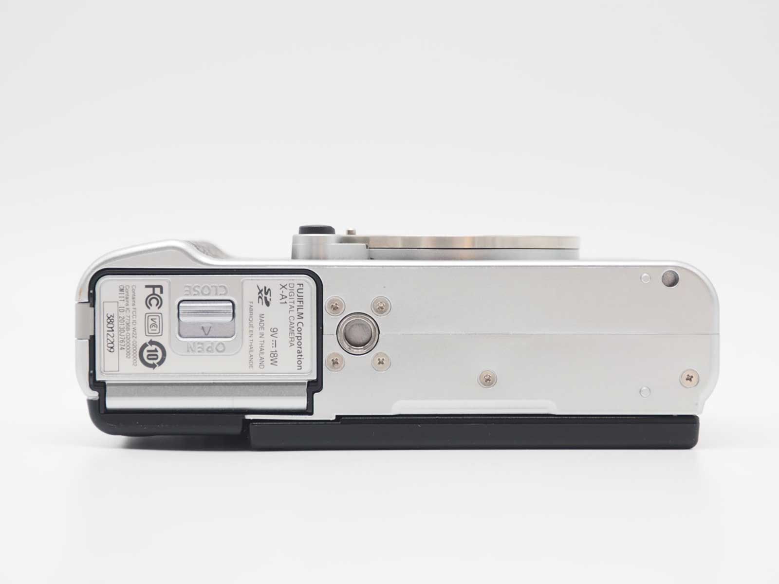 X-A1 ミラーレス 16.3MP 富士フイルム ボディ デジタルカメラ Fujifilm