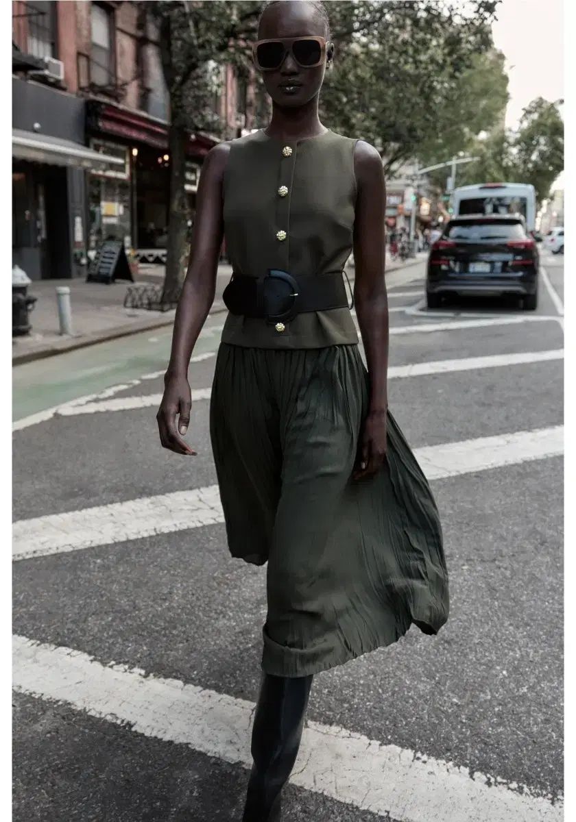 新品 ZARA ザラ ベルト コンビ ミディ ONE PIECE カーキ S ベルト