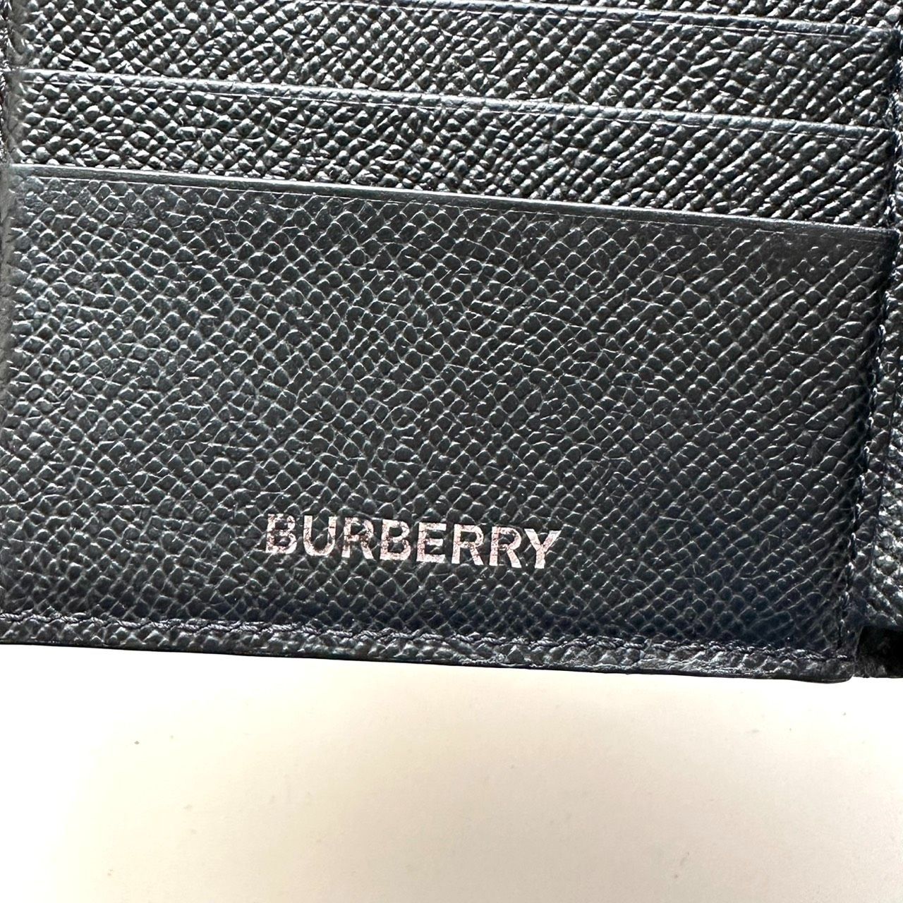 バーバリー BURBERRY 二つ折り財布 ノバチェック ブラック - メルカリ