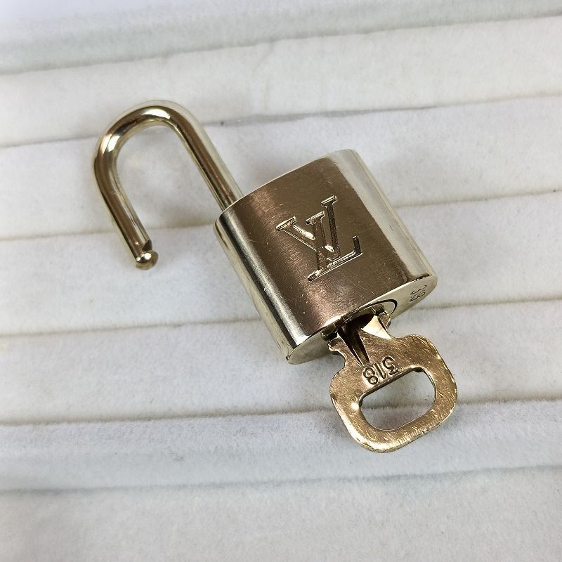 LOUIS VUITTON ルイヴィトン パドロック 南京錠 カデナ 鍵 ゴールド No