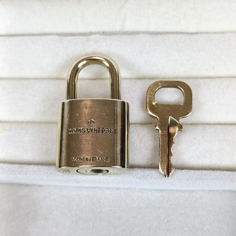 LOUIS VUITTON ルイヴィトン パドロック 南京錠 カデナ 鍵 ゴールド No