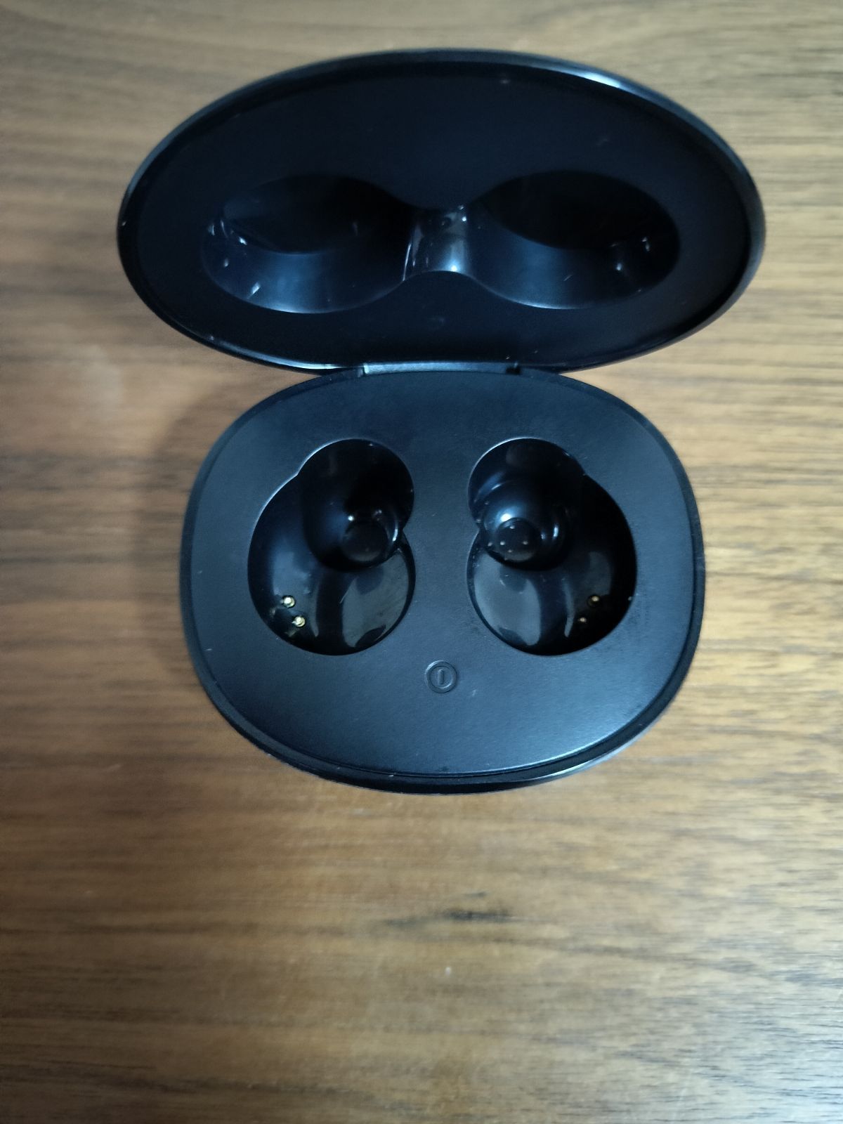 にじさんじ×オンキヨー ワイヤレスイヤホン ANIMA AOW04 小柳ロウ 充電