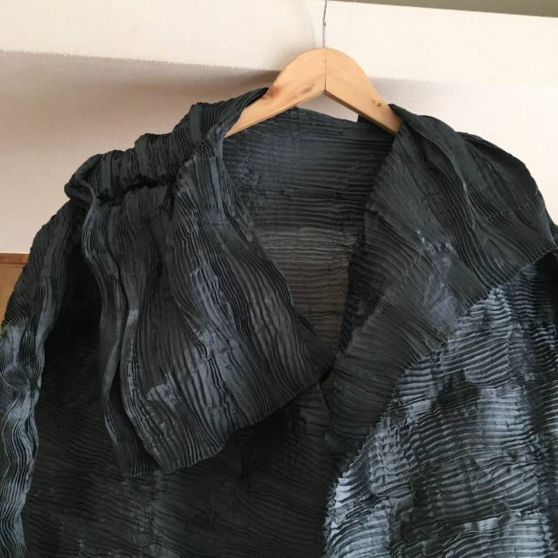 極美品 ISSEY MIYAKE イッセイミヤケ プリーツ 変形 ジャケット 2