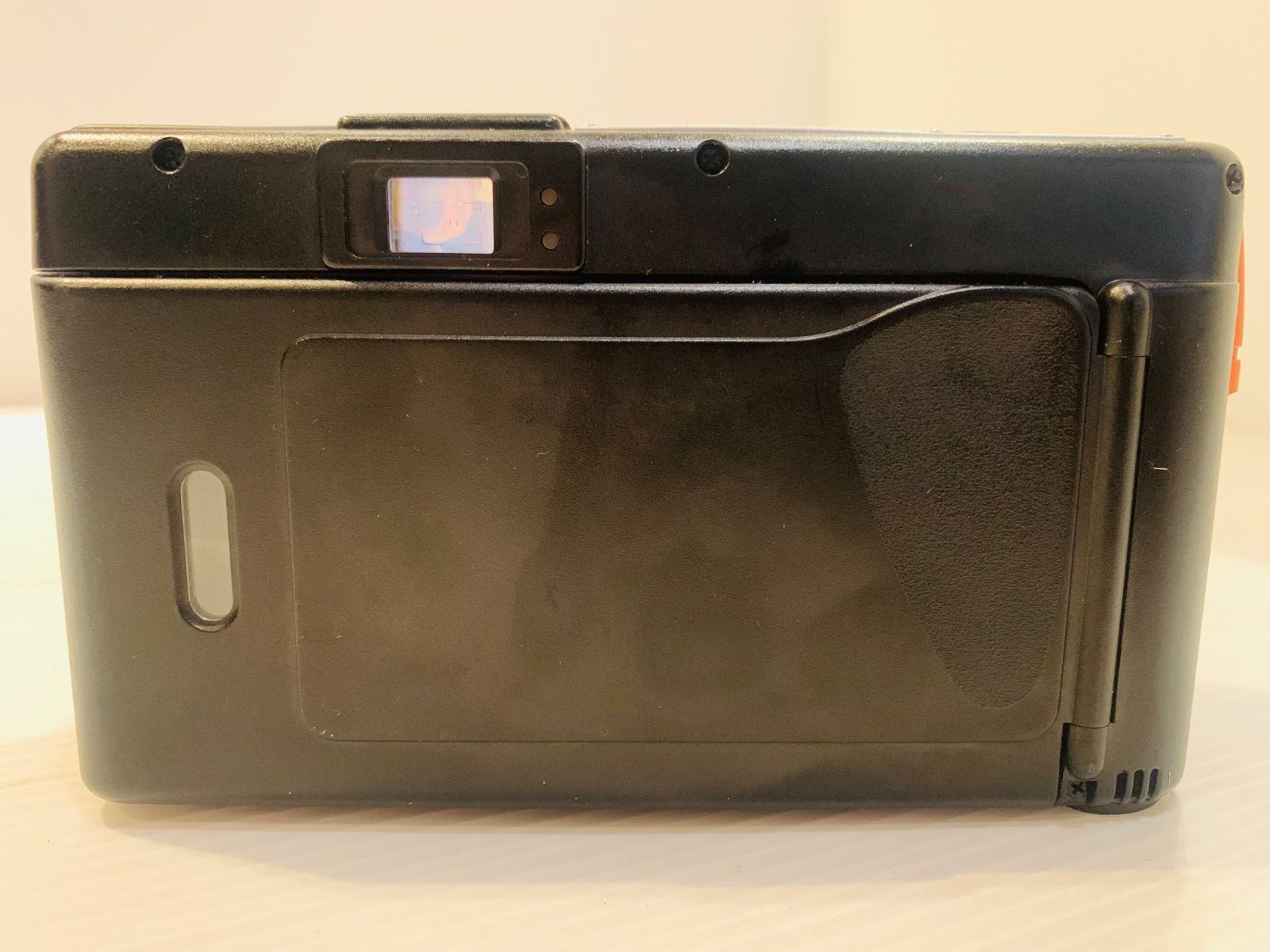 ジャンク】フィルムカメラ Konica 現場監督 LENS 28 WB ECO - メルカリ