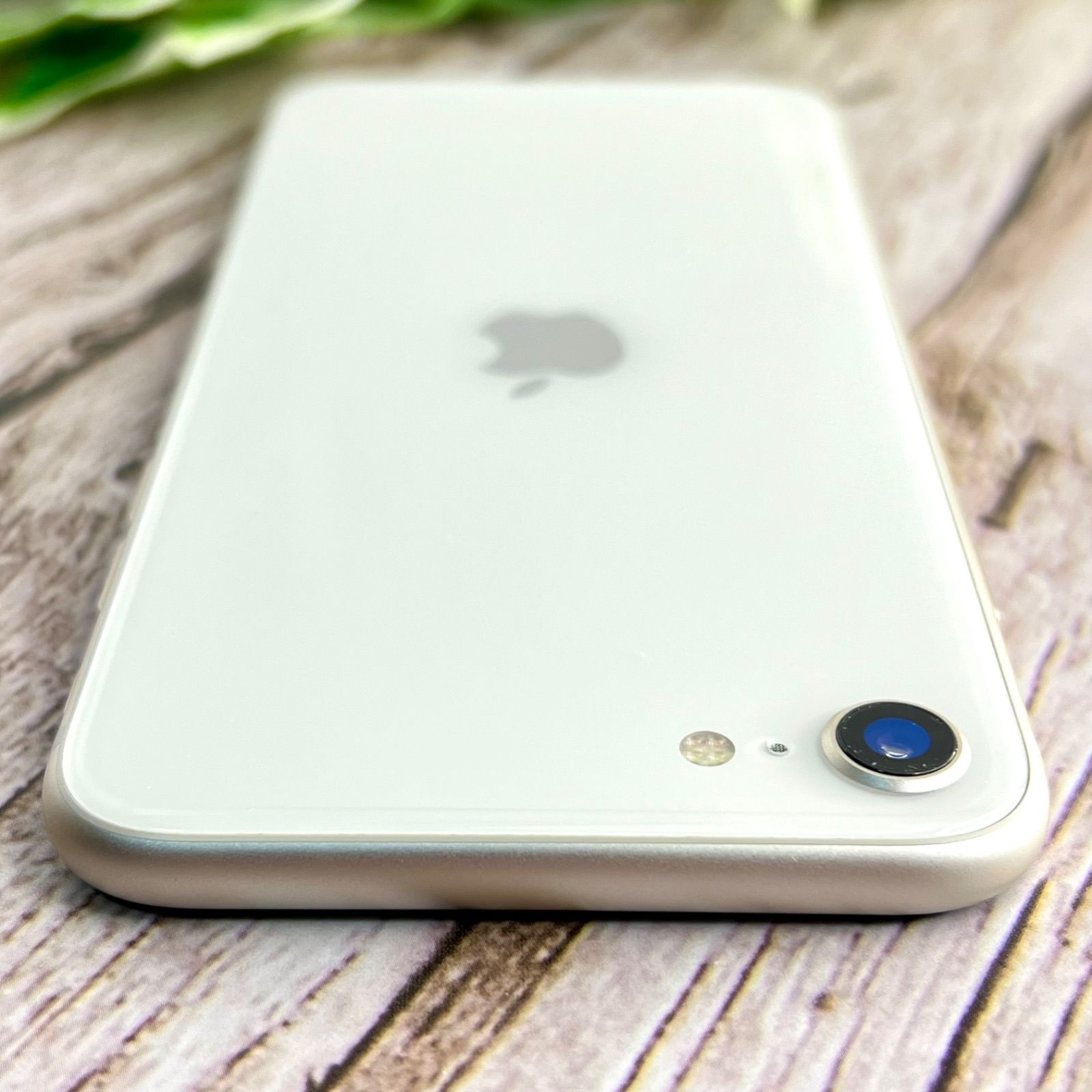 新品同様×純正BT100%】iPhone SE 第3世代 64GB スターライト SIMフリー
