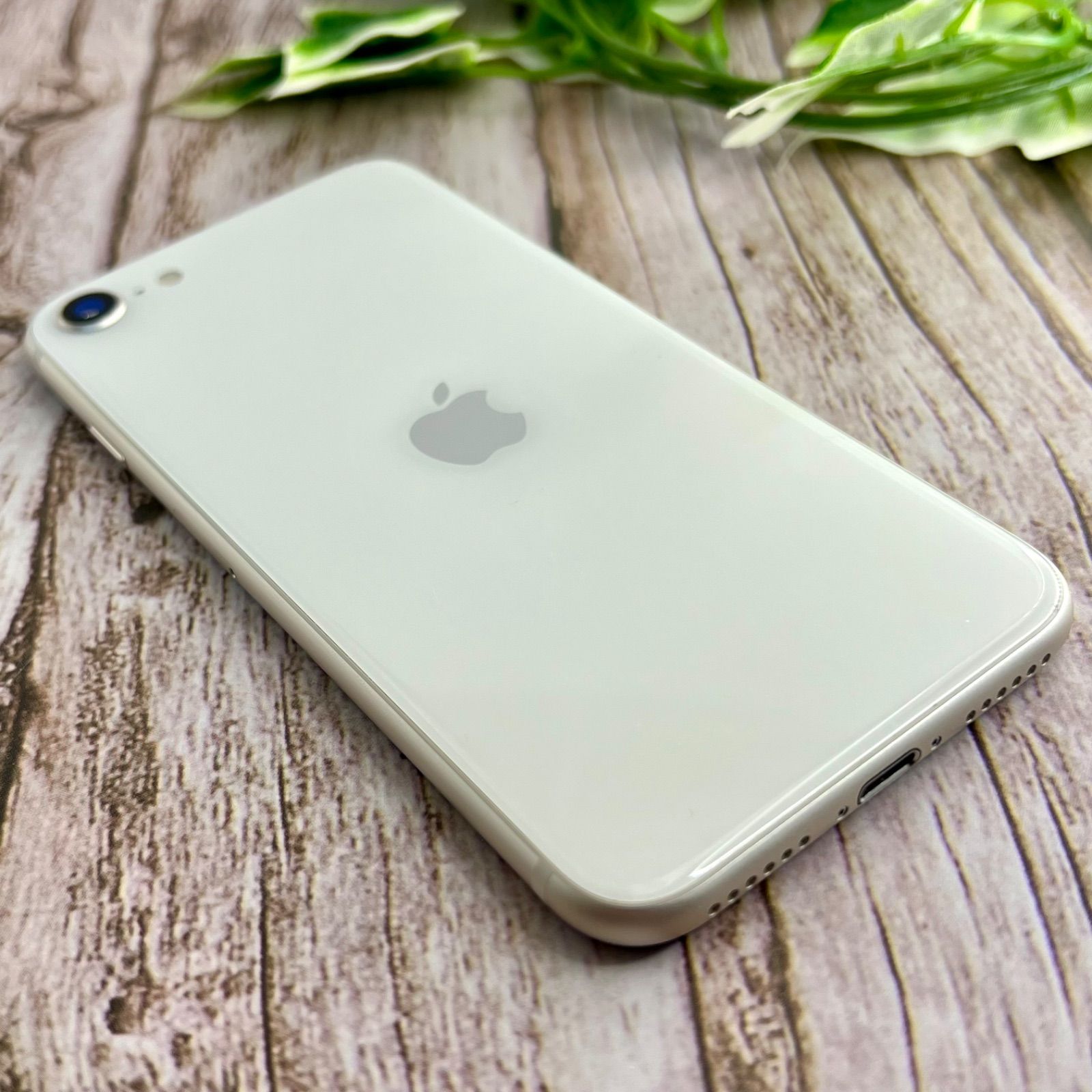 新品同様×純正BT100%】iPhone SE 第3世代 64GB スターライト SIMフリー