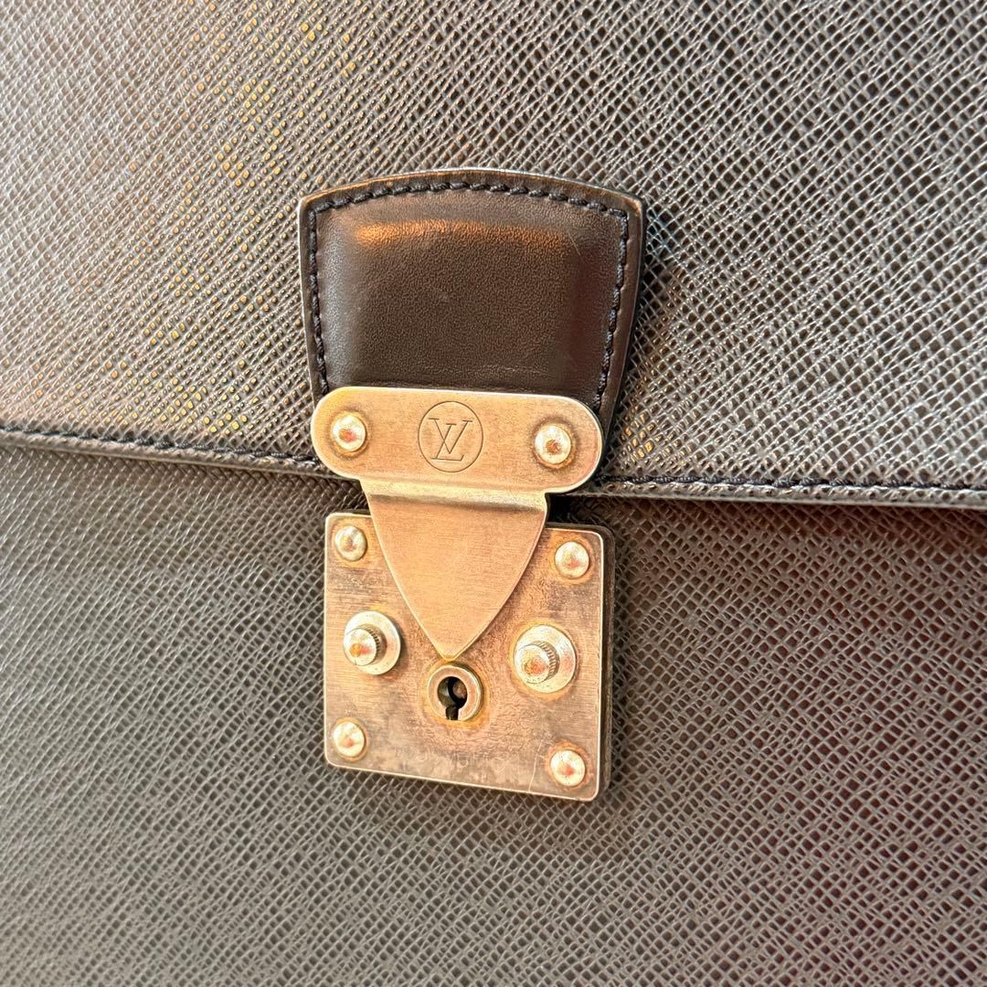 □美品□LOUISVUITTONルイヴィトン ビジネスバッグ タイガ モスコバ