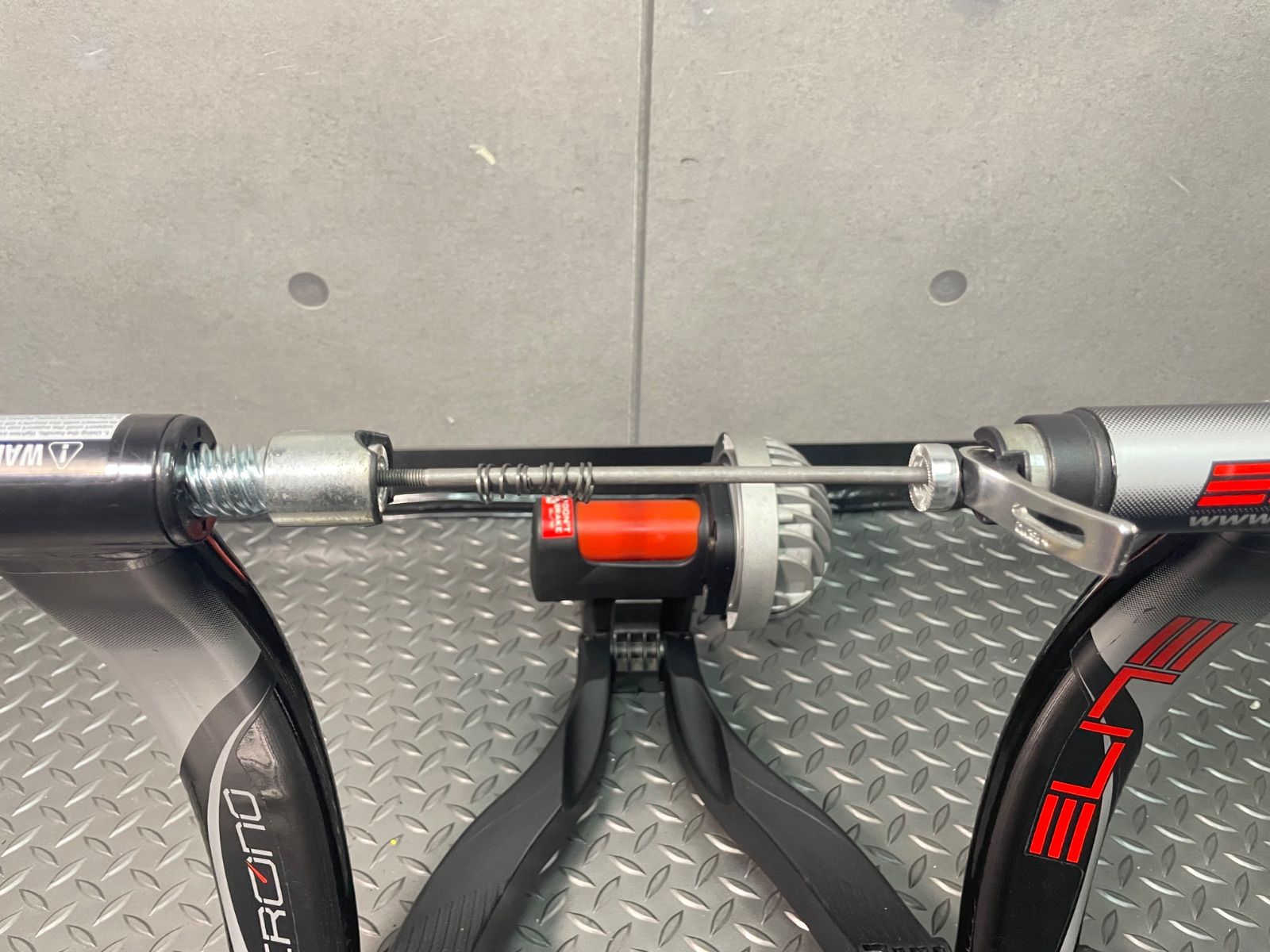 □USED□ELITE エリート CRONO クロノ サイクルトレーナー 固定