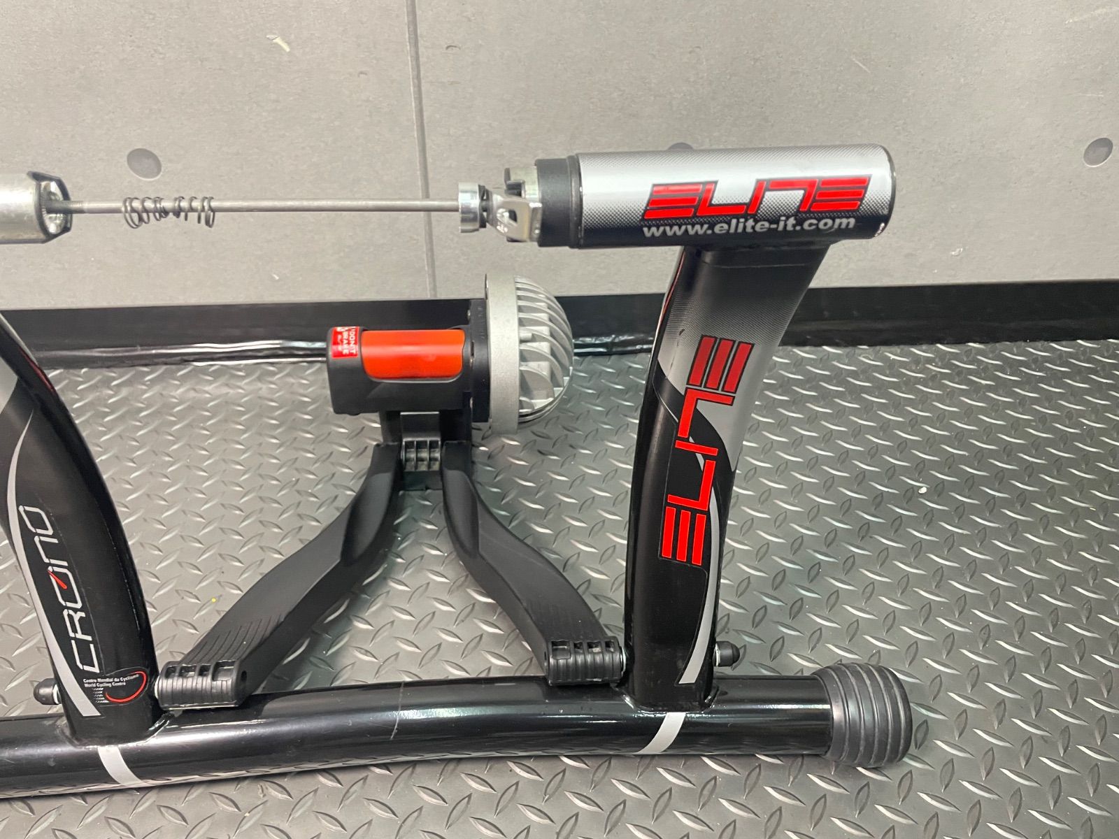 □USED□ELITE エリート CRONO クロノ サイクルトレーナー 固定