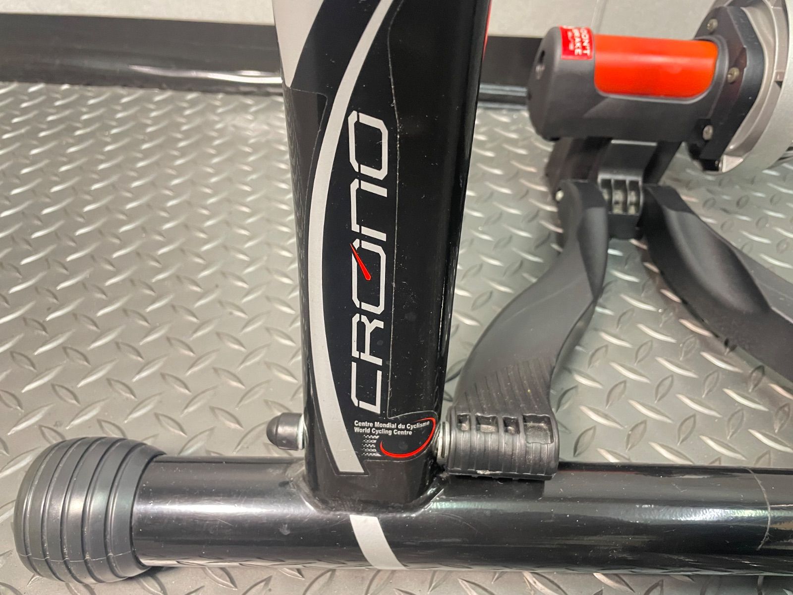 □USED□ELITE エリート CRONO クロノ サイクルトレーナー 固定