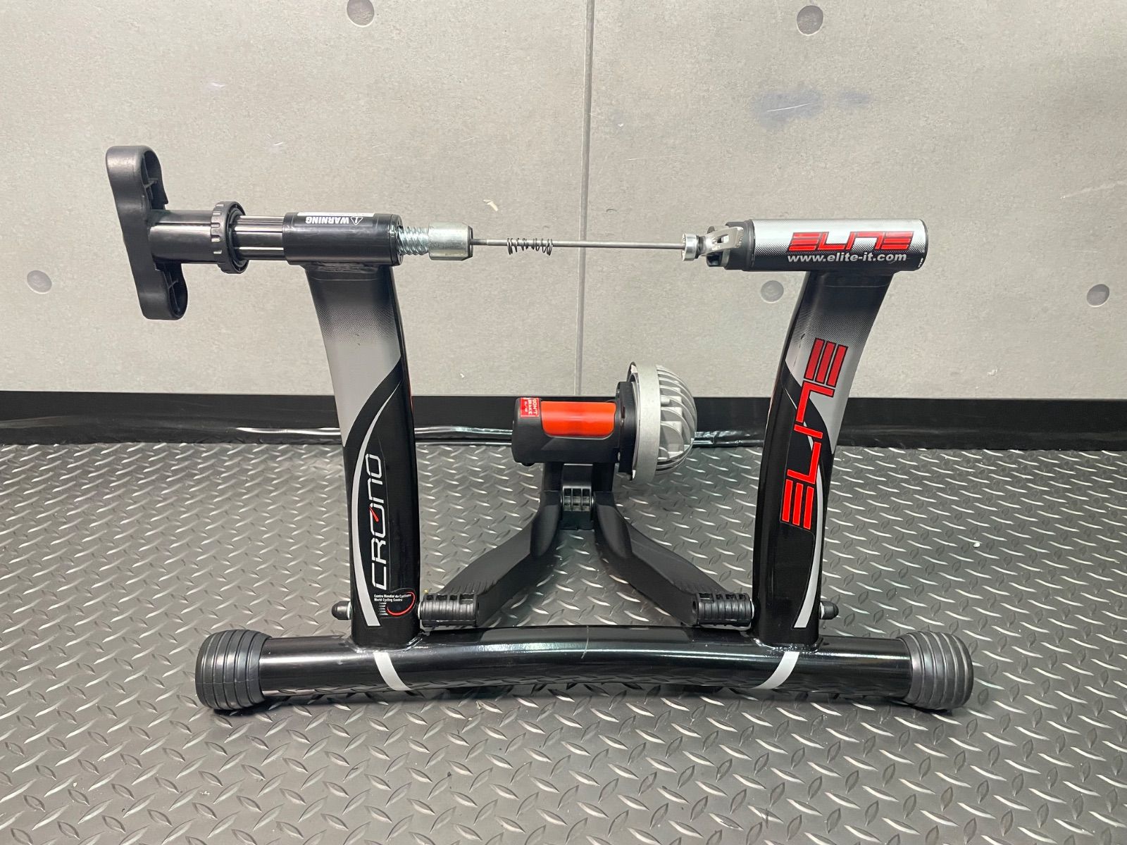 □USED□ELITE エリート CRONO クロノ サイクルトレーナー 固定