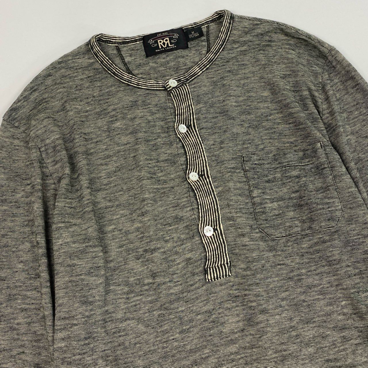 59b22 RRL ダブルアールエル ヘンリーネック カットソー 長袖Tシャツ メンズ 紳士服 サイズM グレー系 コットン100％u02t RRL &frasl; ダブルアールエル 貝ボタン ヘンリーネック 長袖 Ｔシャツ