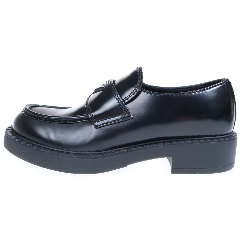 PRADA (プラダ) トライアングルロゴプレート ブラッシュドレザー